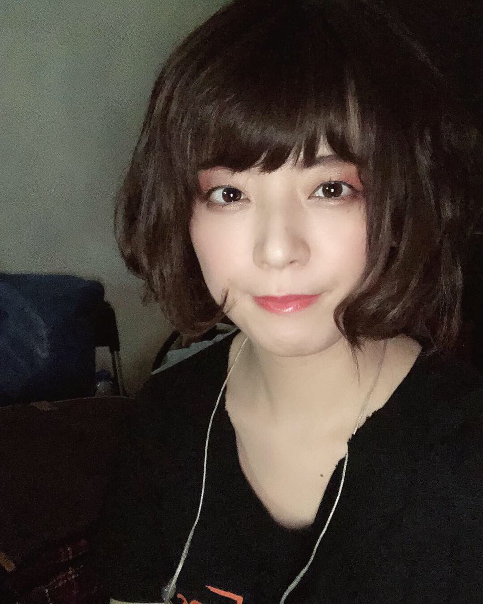 luschka_nico's tweet photo. Reol #MADEINFACTION in 広州🥠
多謝!
你们今晚很棒。
我可以坐在这儿? https://t.co/Y424Hqe1Xx