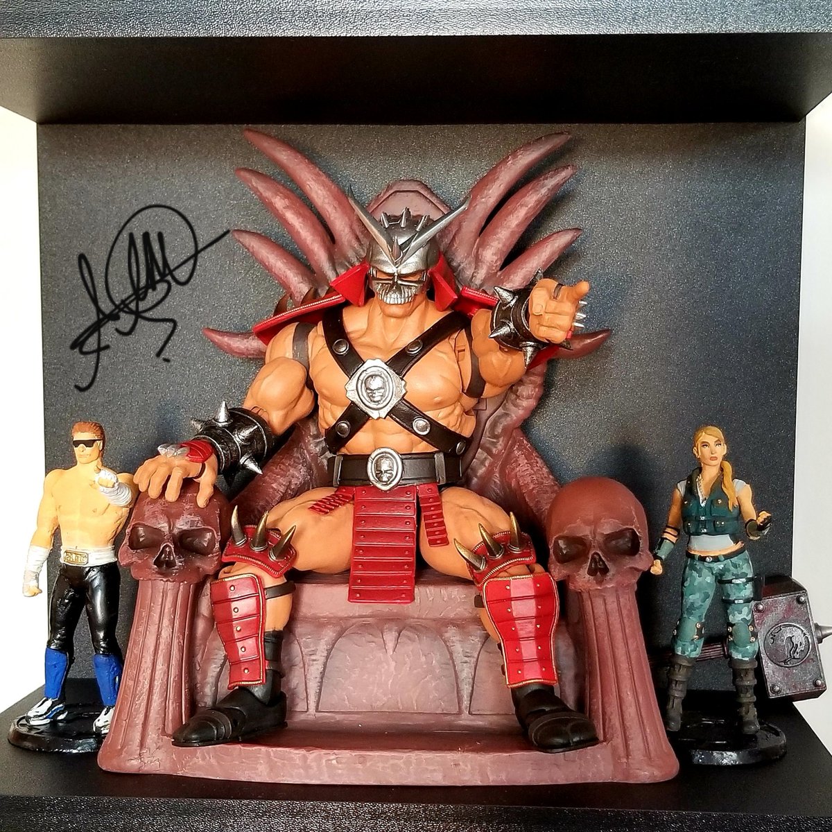 eduqueve's tweet image. PART 3: As promised, close-ups of my @MortalKombat Kollection. Personal favorites include: rare Sonya Blade statues, Deception Jade, international figures, and the international comics/books/magazines/cards. #MKKollective @noobde @K0MB4T #MK11