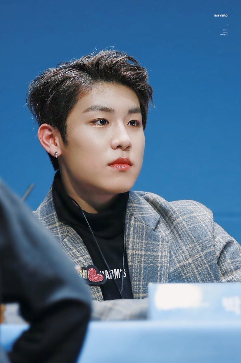 빼옴 tweet media