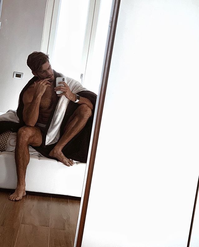 emptyheavyheart's tweet photo. Antonio, ti scelgo io.
#uominiedonne https://t.co/DMzQfwa0Yo