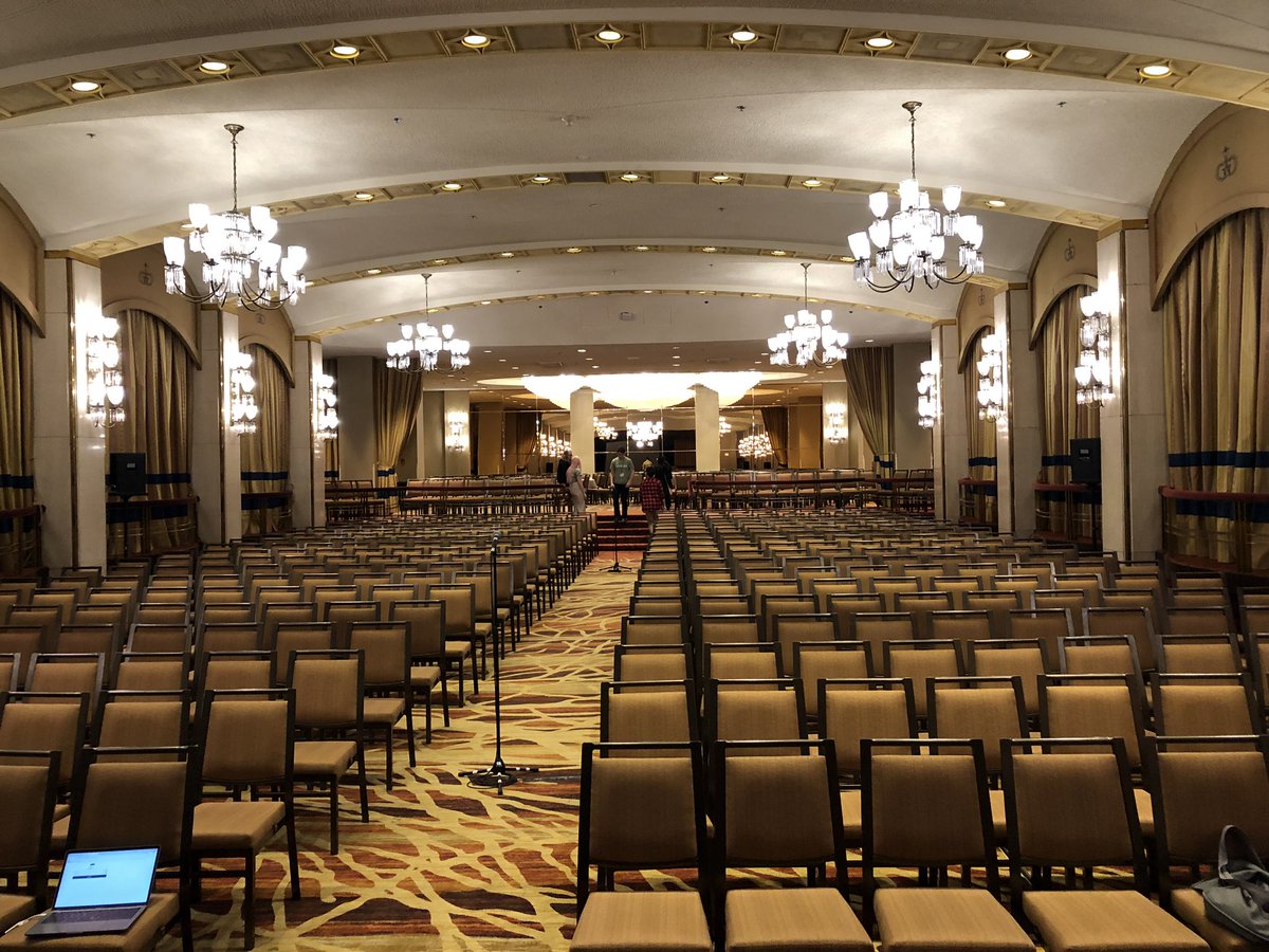 TobiasCode's tweet image. Calm before the storm at @cusec! Hope the students like my talk about Serverless and the Bat-Signal 🦇👨 💡