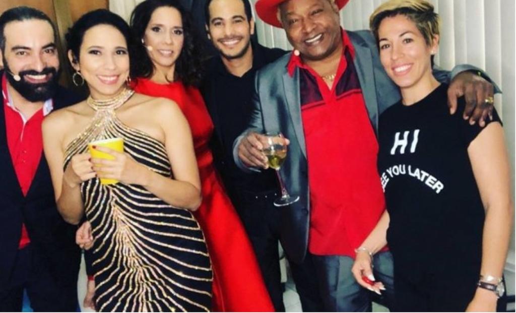 BandaGigante's tweet photo. La Banda Gigante, el programa de talentos que estrena RTV Comercial, resulta una propuesta original, y no solo en Cuba. Buena factura y evidente vocación cultural llamaron la atención en un...
👇 https://t.co/iC58uooetF
@manolito_ortega https://t.co/uxuN1WOh1E