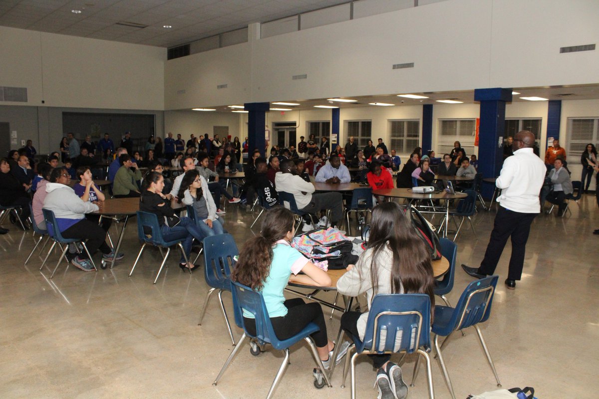 ManorISD's tweet photo. Thanks to everyone that attended @ManorNewTech Demonstration Night. We had a blast showcasing new and renovated facilities, fine arts, and student projects. #TitanUp #OurHouse #DestinationManor https://t.co/Ld59hvERxz