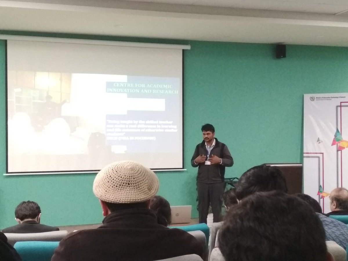 SumbalBashir's tweet image. @IlmIdeas2 supported education startups #bigbytes #comicconpk #careerz360 and #CAIR shinning at their Demo Day at @NICLahore.