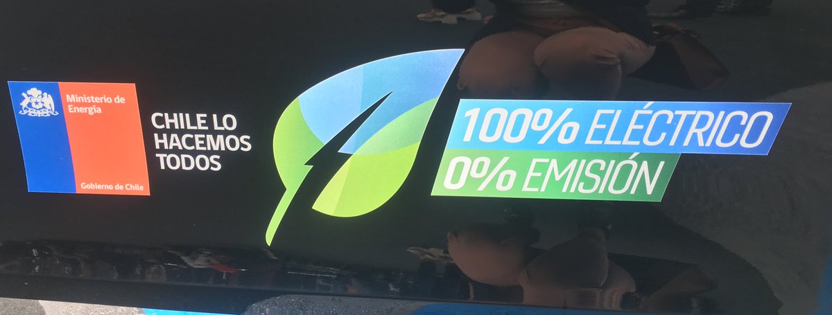 ONUChile's tweet photo. Coordinadora Residente, Silvia Rucks, participa en el lanzamiento de la primera red de carga para 🚘 eléctricos en Chile junto a @MMAChile @MTTChile @MinEnergia y @MundoCopec 

⚡️Alianza público privada que permitirá contar con 23 electrolineras interurbanas #NuevaMovilidad https://t.co/Cbt22zND55