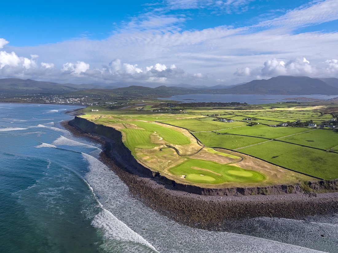RTJ2GolfDesign's tweet photo. What a view! Take a look at @HogsHeadGC from above 📷 @Evan_Schiller #hogshead #hogsheadgolfclub #irelandtravel #irelandgolf #golf #instagolf #golfcourse #golfcoursearchitecture #golfcoursedesign #rtj2golfdesign #golflife #thecourseiscalling https://t.co/aDPK3bdDi8
