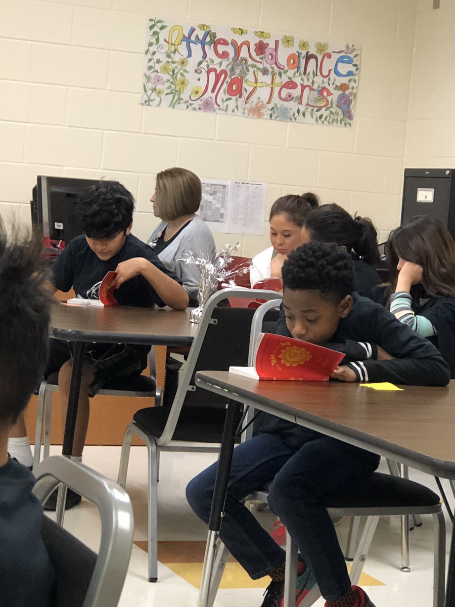 NISDmartin's tweet photo. @NISDmartin we read with NBA referees! @ScholasticTeach @Scholastic @ZeperJ @maytemartinez78 #ReadingChampions #TimeOutForReading https://t.co/4LdnrKRNXh