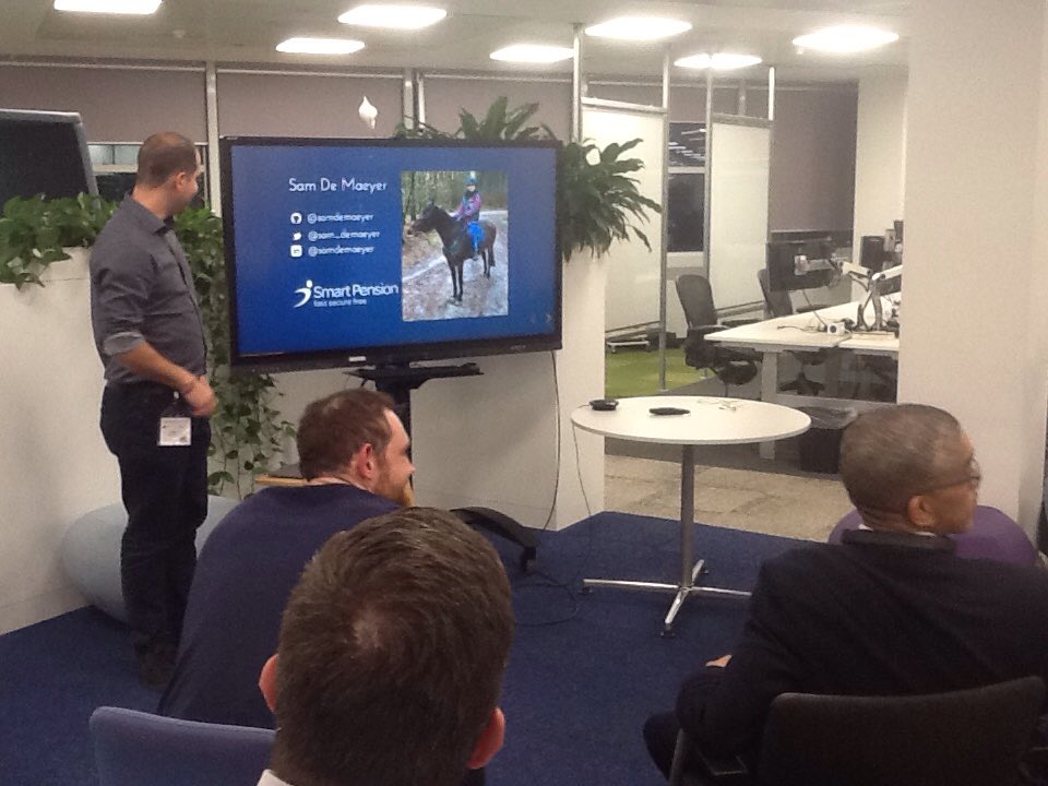 And we are live again! The second talk of this year is by the one and only ⁦<a href="/Sam_DeMaeyer/">Sam De Maeyer</a>⁩!