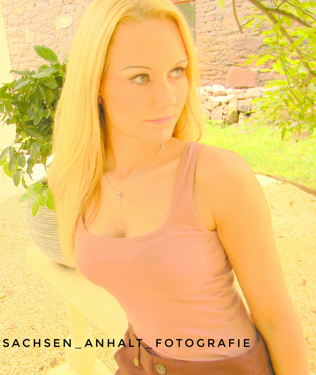 die_fotografie's tweet photo. #fotoshooot #fotoshooting #fotomodel #topmodel #blond #outdoorfotoshooting #fotograf #fotografiert #fotografieren #mk #topmodelssquad #outdoor #tfpfotoshooting #tfp #hair #haare #hairstyle #blondine https://t.co/HtpDQUkOaY https://t.co/xljZPrcrfw https://t.co/L1l8GBrd7n