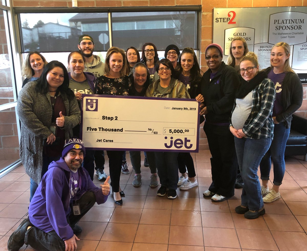 Yesterday, representatives from @Jet came out to deliver their donation  of $5,000 to us &amp; to share their time with us by decorating one of  our Lighthouse cottages! We are so grateful for their support &amp;  absolutely loved having them on campus!
 
#thankfulThursday #Jetcares