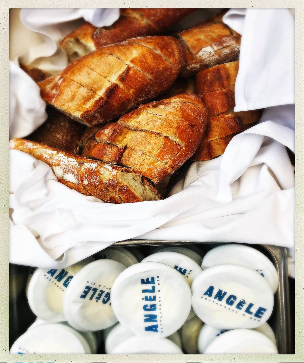 OriginalNFV's tweet photo. Great Bread makes a great meal #angelerestaurant
#details #acmebread #frenchbistro #VisitNapaValley #f52grams #downtownnapa #Napaeats
re-post from: @Angelerest https://t.co/SoEGoLrH3G
