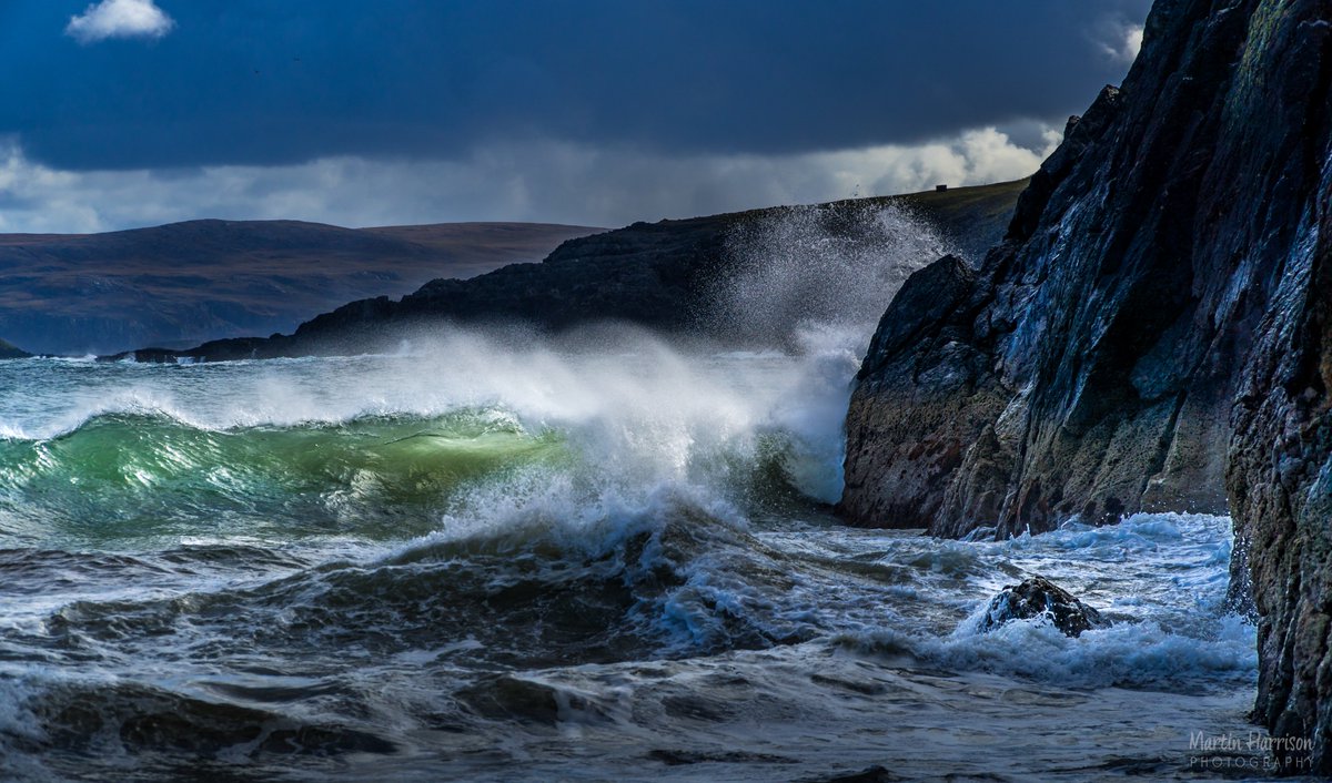 Waves crashing on the Secret Beach at Durness, Sutherland #NeedToGetBackUpThere @StormHour @SnapYourWorld #ThePhotoHour @VisitScotland #NC500 #northcoast500 @buffalosystems @visitsutherland @ScotOutdoors @EarthandClouds