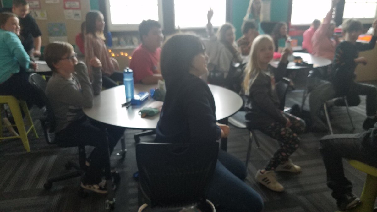 MrDaleyLeads's tweet image. #KidCoders helped me #code a PB&amp;amp;J sandwich! Mr. Daley-Bot only listened and followed precise and exact instructions. After ripped bags, dropped bread, and fists full of jelly we made a delicious, messy sandwich! #STEM #TLAP #LLAP #WLRiverhawks #AllStudentsOneTeam 🥪👾📟