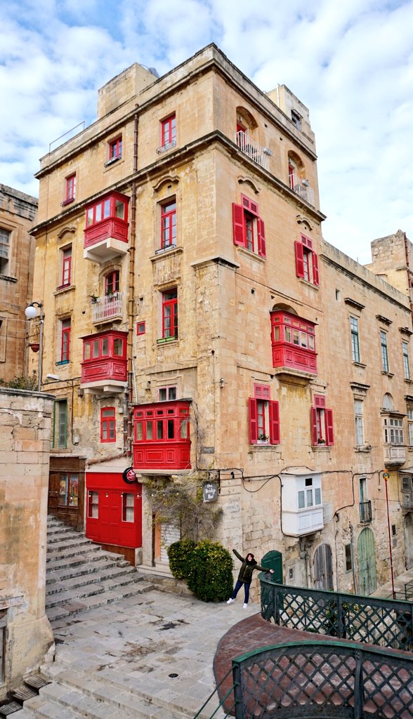 Hoy si, hoy la lluvia nos respetó y pudimos disfrutar de #LaValeta 

Una ciudad defensiva, con multitud de estilos y variedad cultural presente en sus calles y gentes

#Malta #VisitMalta #MaltaLovers @heritagemalta @MTAMalta @VisitMalta