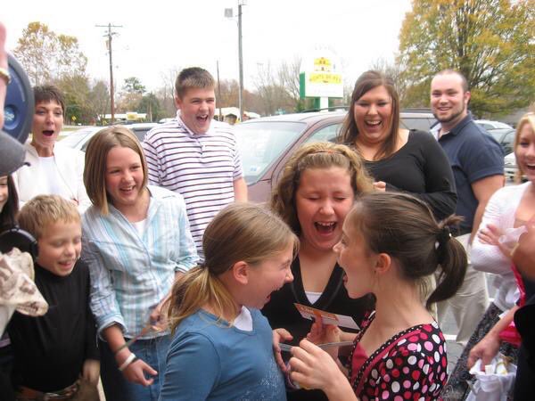 keerstinlavene's tweet photo. makes me miss @kelsiemcgee98 &amp; @SiskAdrianna LOL https://t.co/M3Q5WP9cFk