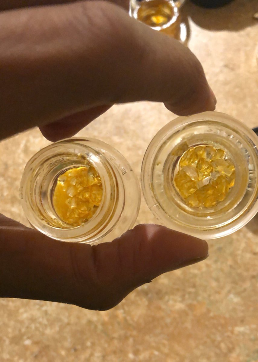 fatal710's tweet photo. @FatalFarmz Some Rainbow Sherbert #LiveResinDiamonds #Terps #Fatal710 #FatalPack #XelaPack #MMJ #VVS https://t.co/X9QtKC9TZH