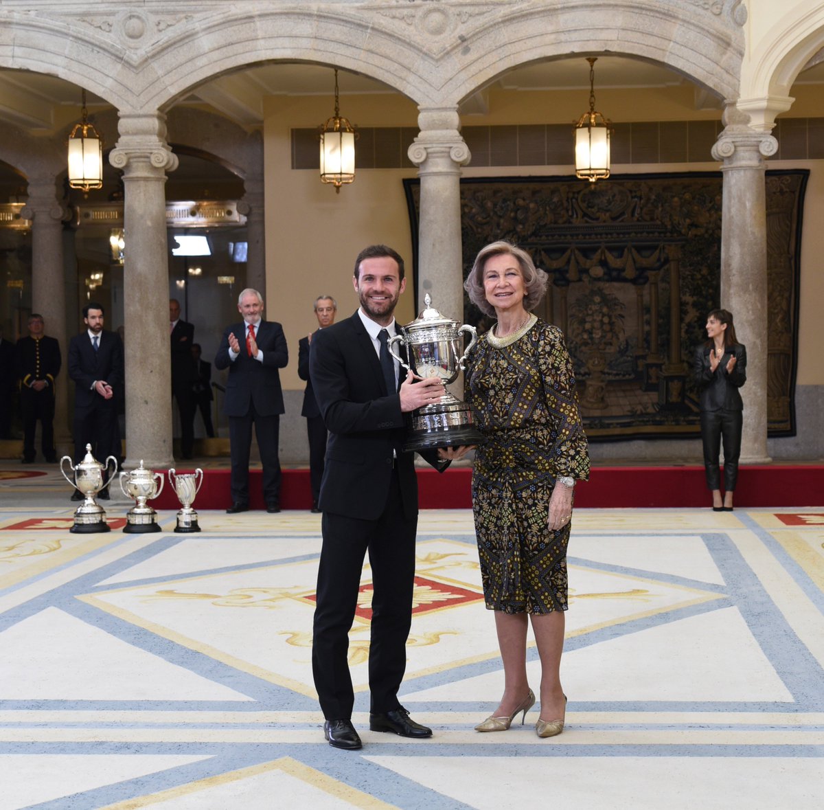 🇪🇸 Congratulations to @JuanMata8 on receiving Spain’s prestigious National Award for Sport!
📸: Consejo Superior de Deportes