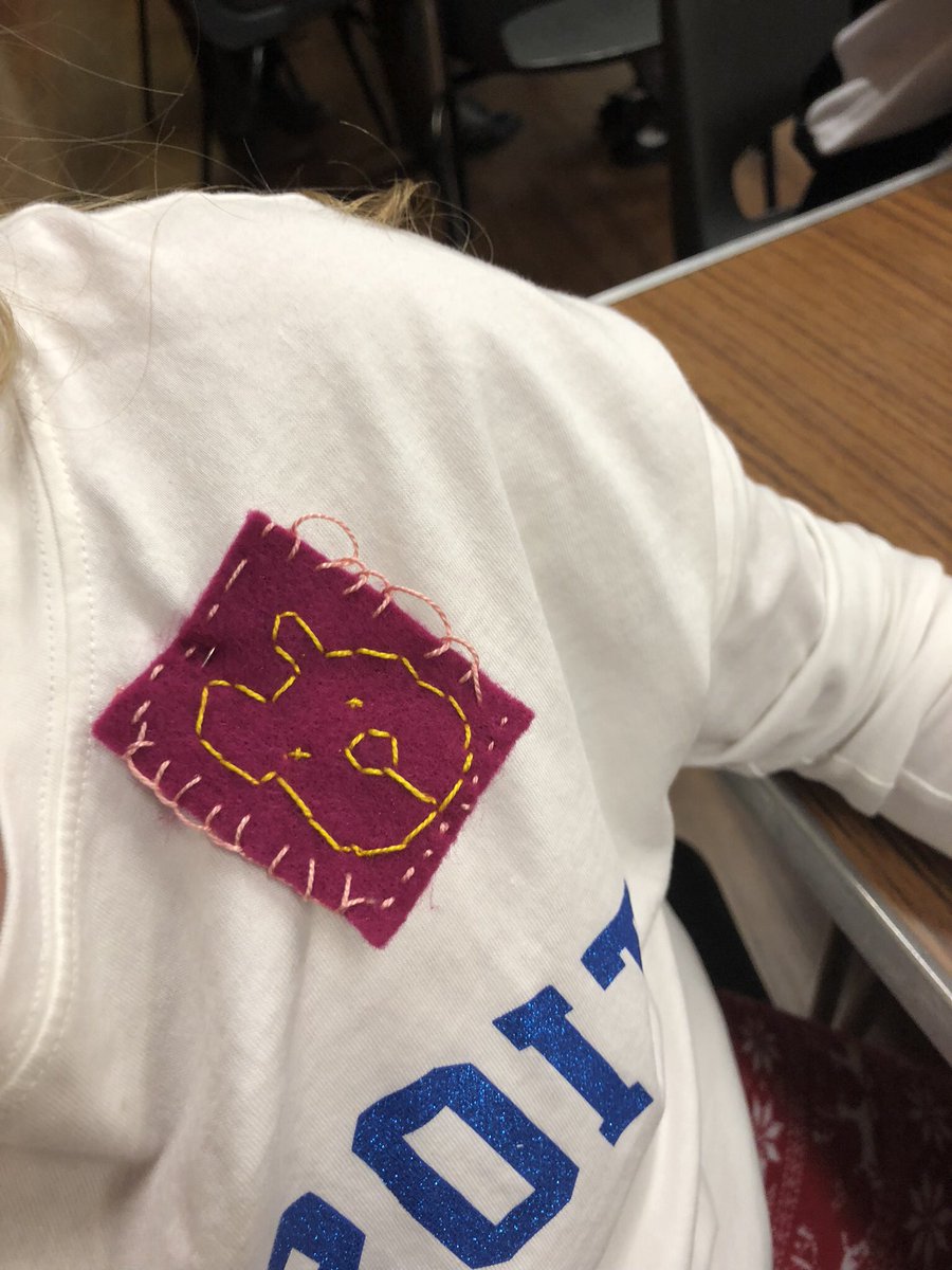 ShedfieldBrown1's tweet photo. @ShedfieldBrown1 @Girlguiding #expressyourself #stitchupyoursix #Rabbitsix #Badgersix #badges
Great effort from all the Brownies doing a tricky UMA, and thank you to our extra pairs of hands tonight https://t.co/VMfvSw4eWA