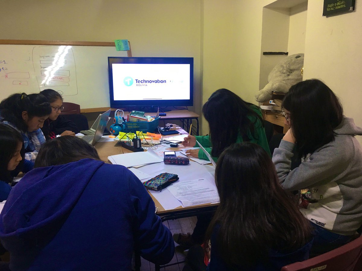 TechnovationBo's tweet photo. #Launchweek Emocionadas de empezar ❤️❤️#Technovation2019 @technovation https://t.co/3VUYNqPLB4
