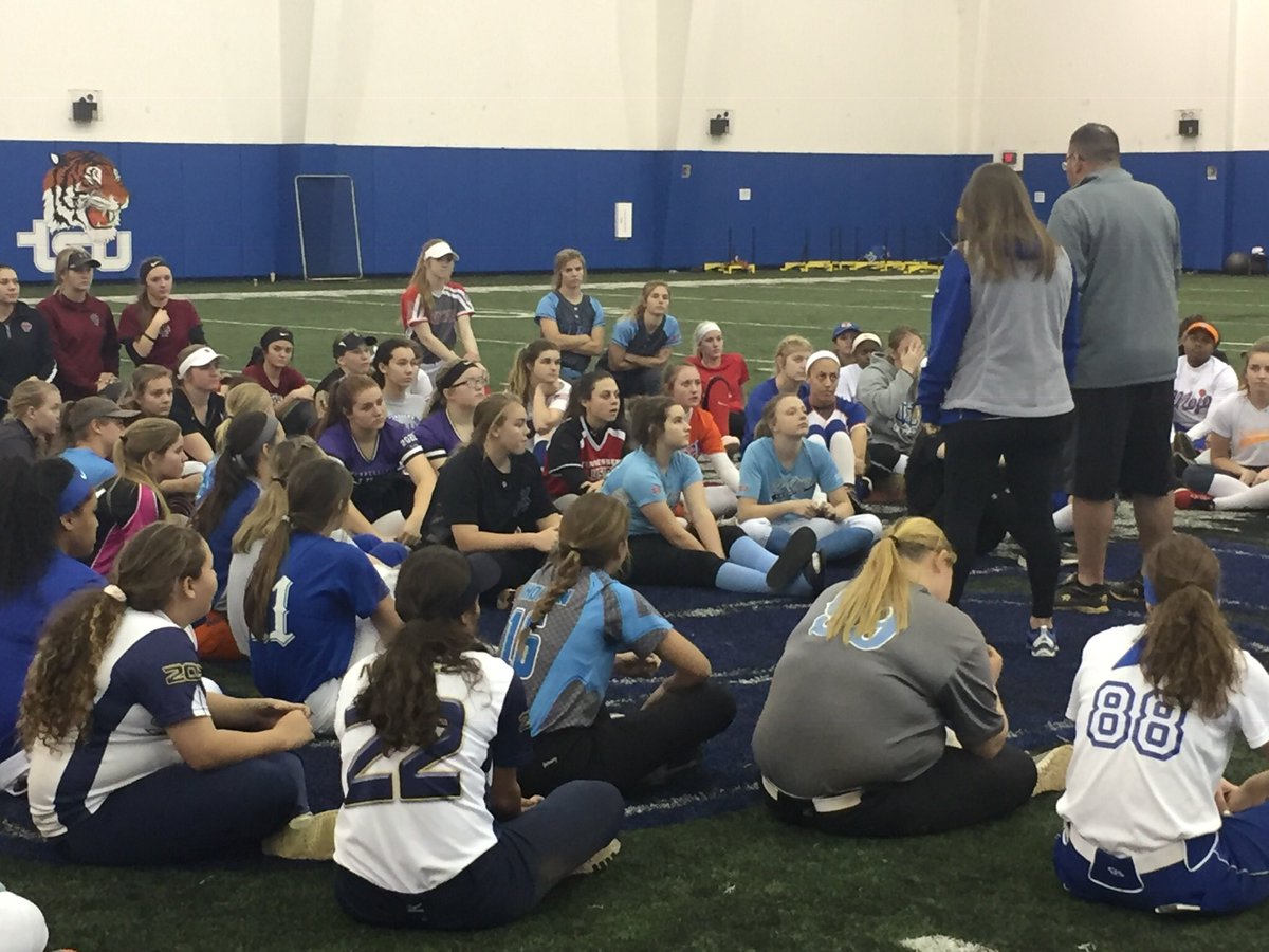 TNStateSoftball's tweet photo. Tennessee State Softball wrapped up the first of two camps this past weekend. 
Be sure to signup for the TSU Prospect Camp on Jan. 26 at https://t.co/QF4Szt4EFo 
#BigBlueRising #SoftballCamps https://t.co/1rXruhLjlL