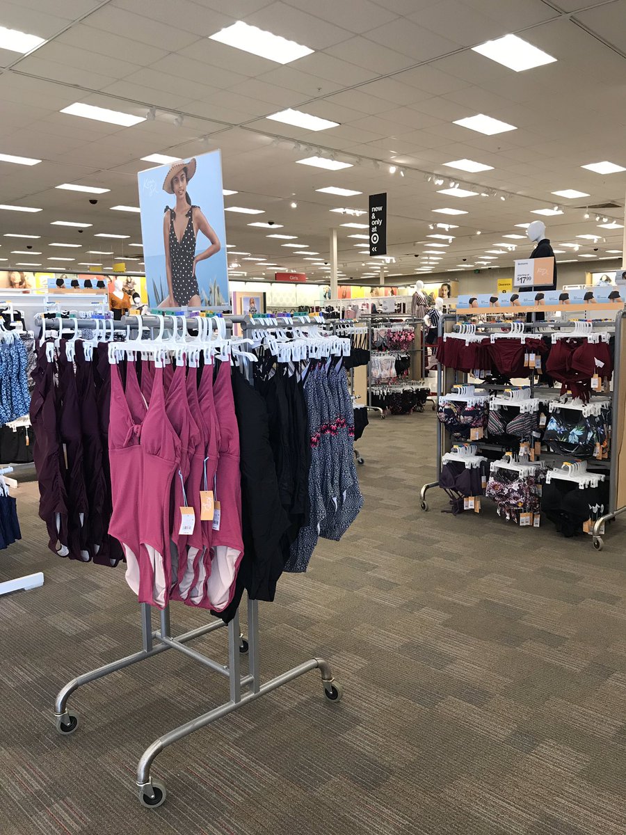 lalore2323's tweet photo. Kona Sol!!!! Swim for the ladies out!!! #KonaSol #TargetStyle #TargetSwim #T2323 https://t.co/fHdlImbUqk