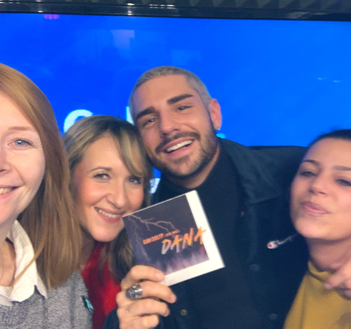 Les Colocs tweet media