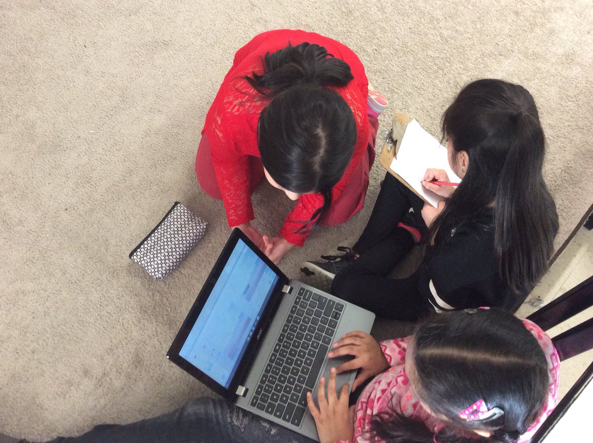 MsEarleTeacher's tweet image. Our first attempt at group #coding in @Scratch, prepping for #CodingQuest @TLPCanada #peel21st #peel21st @PeelSchools
