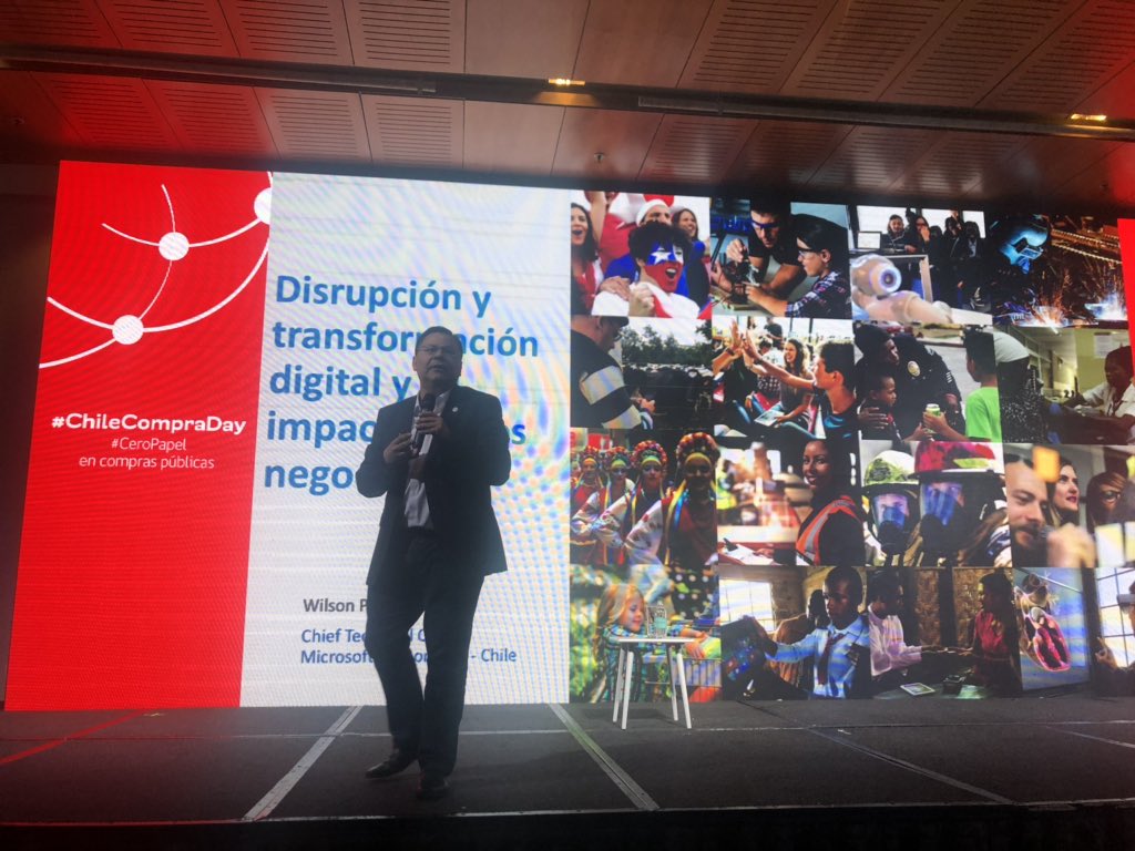 AgutzMolinita's tweet photo. #ChileCompraDay #TransformacionDigital #Cultura #Microsoft @ChileCompra gracias por la invitación! @willynet 💪💪💪 https://t.co/sNtlprSXmr