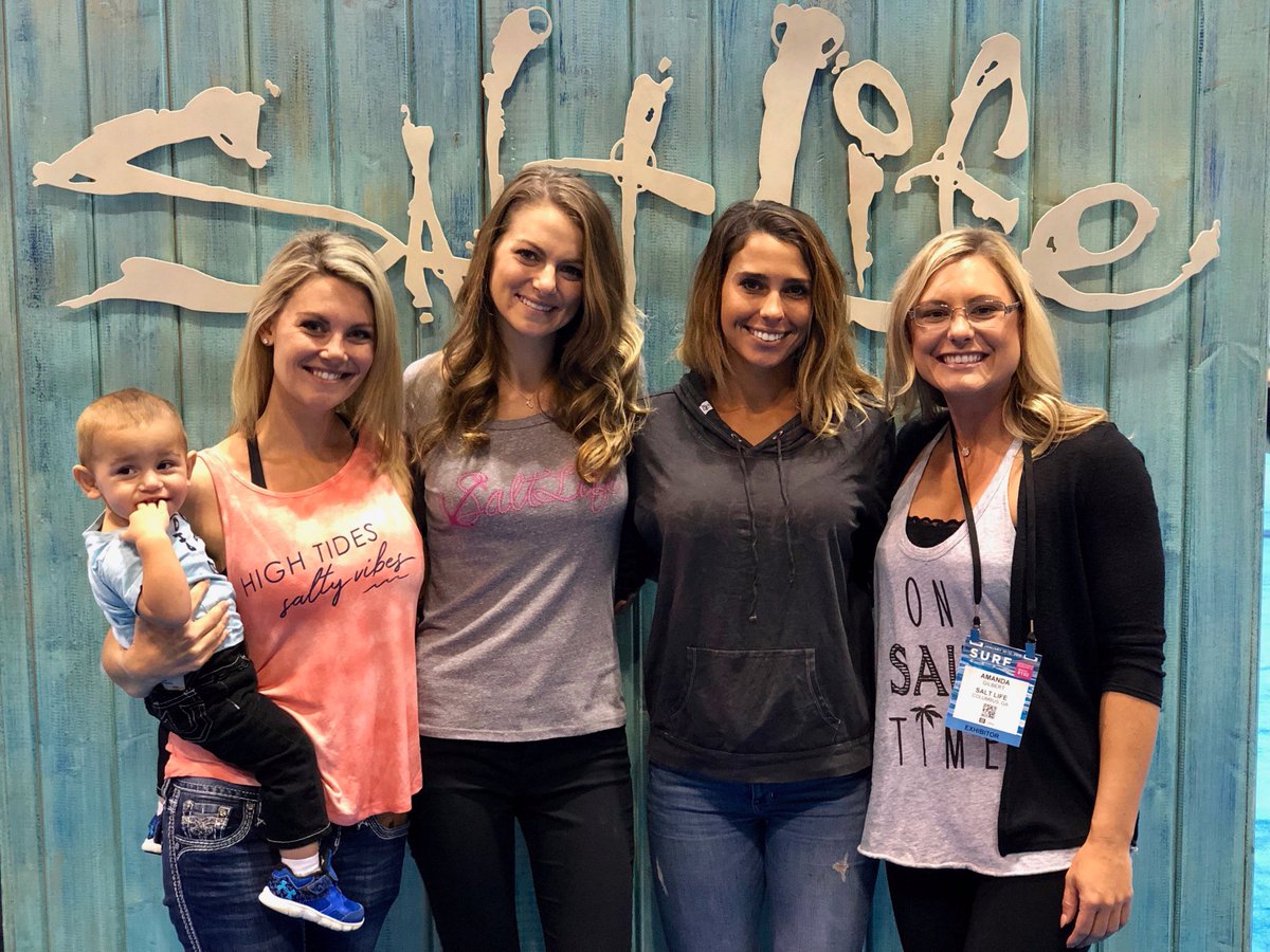 RealSaltLife's tweet photo. The #SaltLifeGirls hanging out at @surfexpo ππΌββοΈ @Agoutdoors, Cheyenne Lee, and Sarah Jarrett #surfexpo#LiveSalty https://t.co/CG68lzLclS