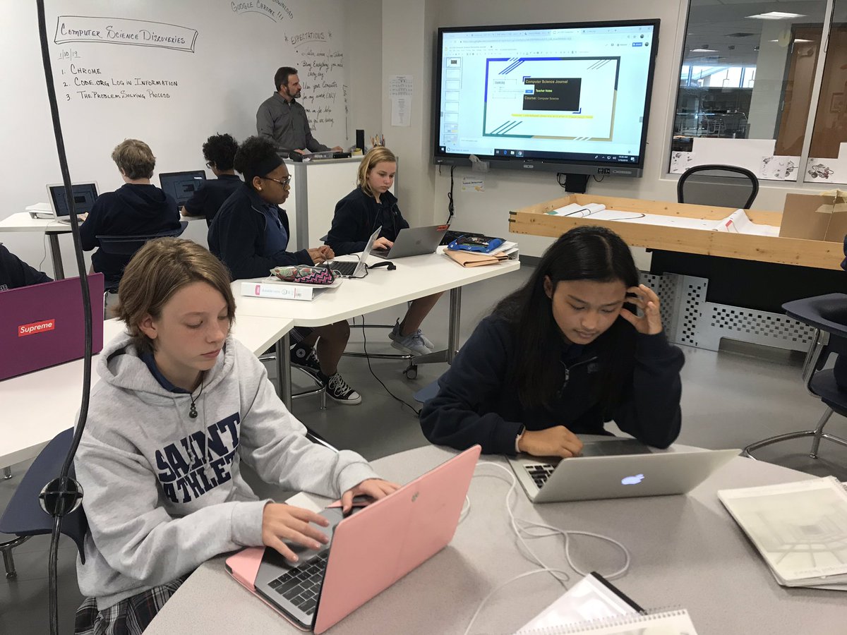asesftw_tech's tweet photo. This is the first week of this semesterโs Middle School Computer Science Discoveries course. Students set up their digital interactive notebooks to get started! ๐ป @asesftw @codeorg #computerscience #computersciencediscoveries #teachcode #learncode #digitalinteractivenotebooks https://t.co/t8KRN9ay02