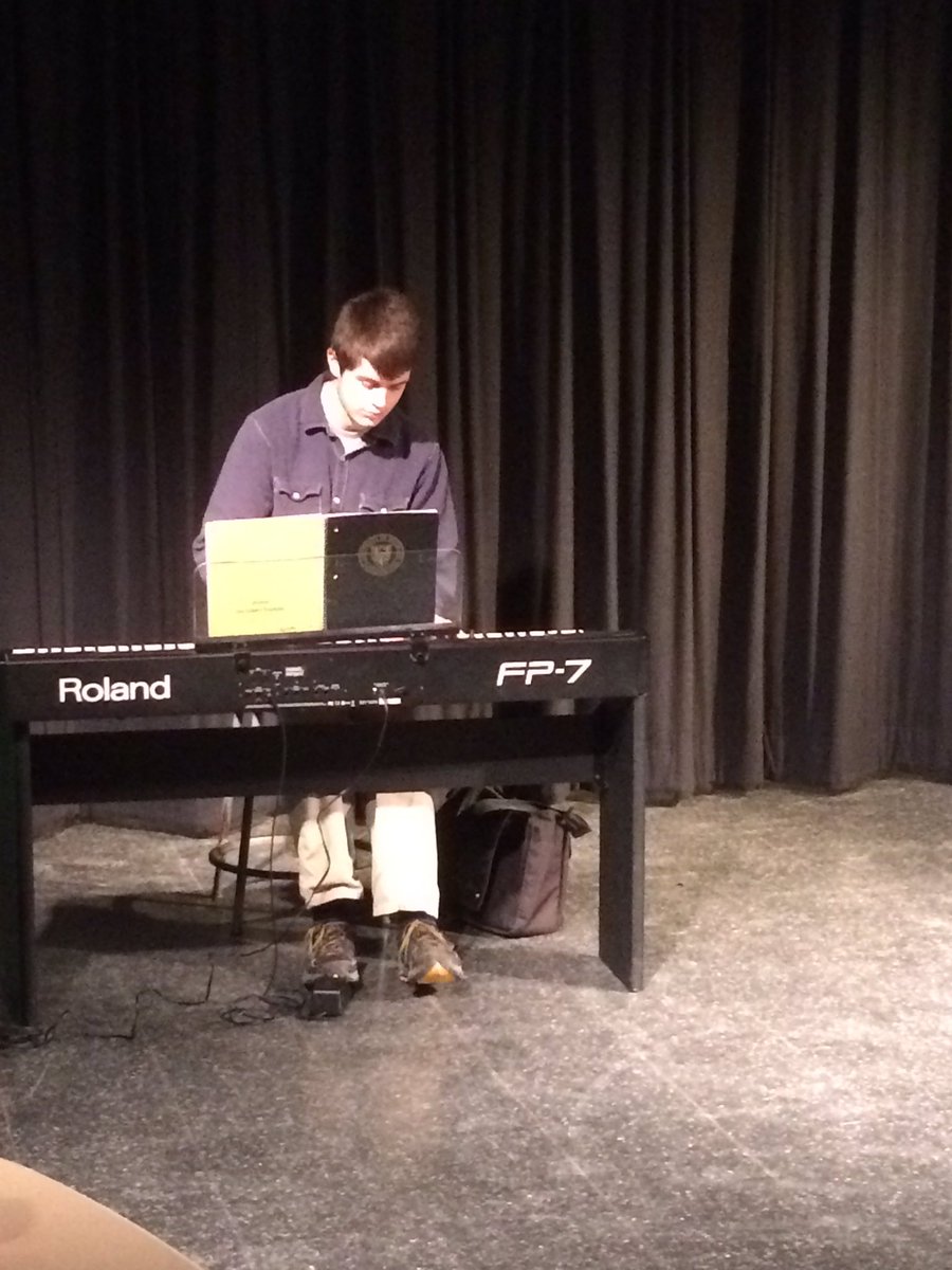 jfr_visualart's tweet image. Tea Time and Talent happening now in the drama room til 12:30. Come join us and enjoy some warm drinks. -From Arts Council.