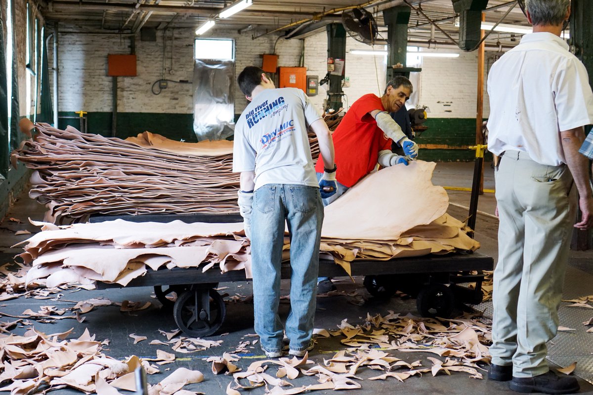 Springfield Leather tweet media