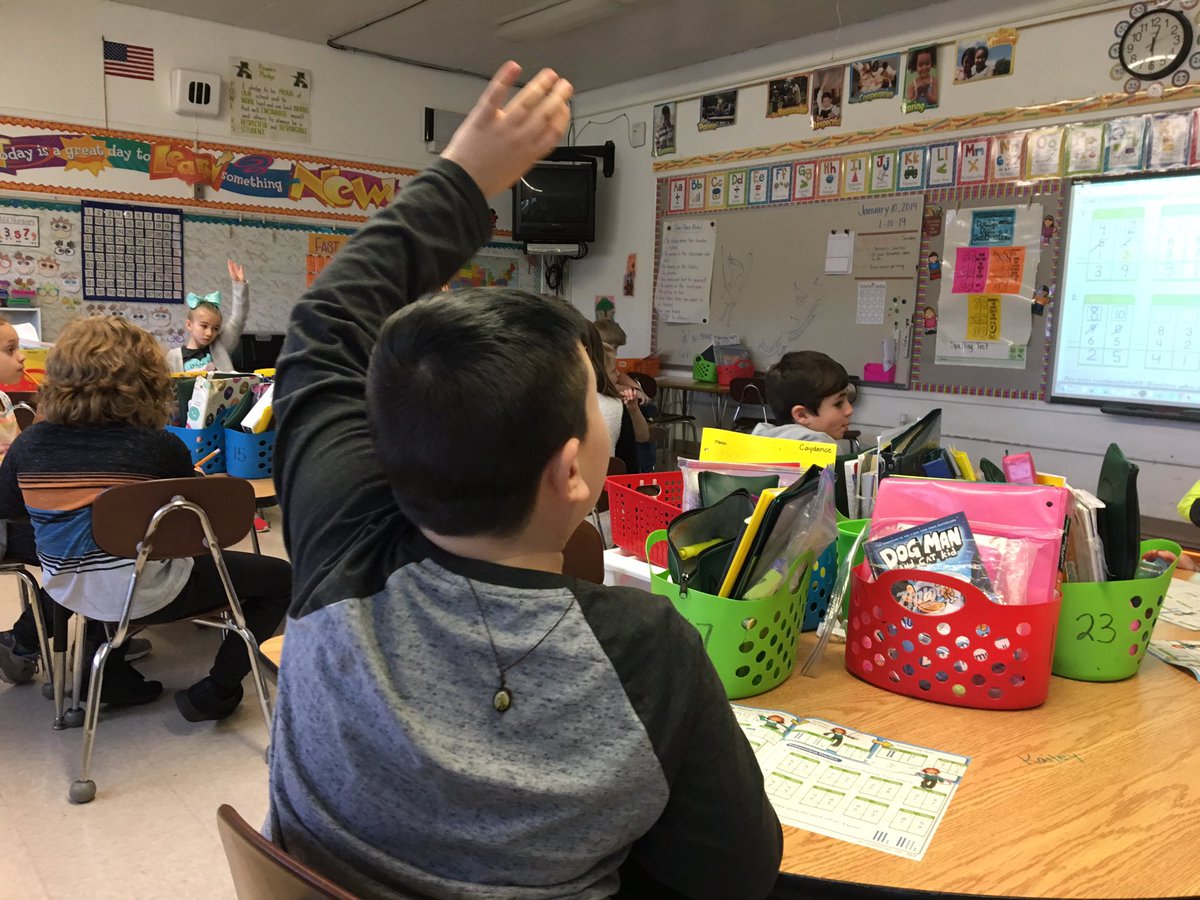 mrs_schwartz's tweet image. So cool to see the “lightbulb moment” in @MrsRamsdell82 room when I student declared with excitement, “I get this now!” #regrouping #mathwiz