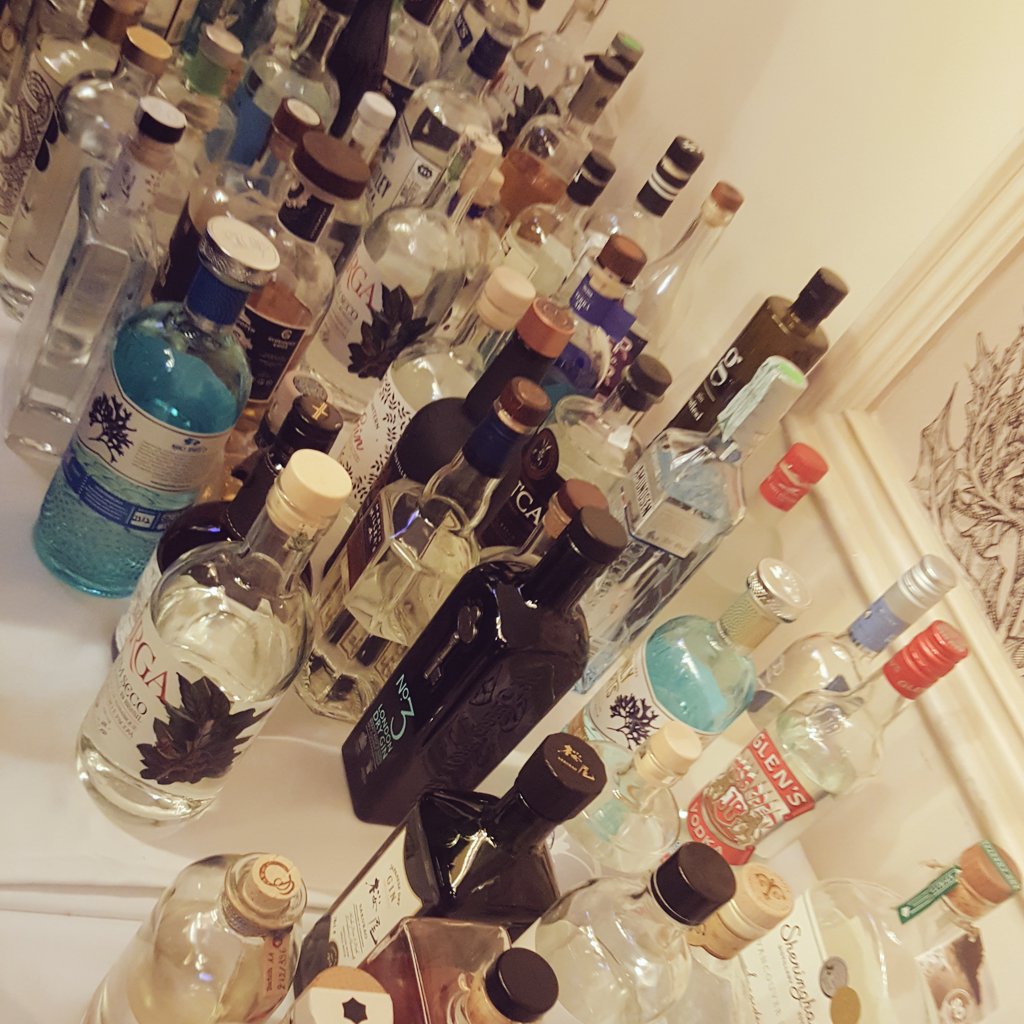 CKdistillery's tweet photo. A cracking start to 2019 as #CooperKingGin bags #Bronze in the #WorldGinAwards Contemporary Style Gin. Woohoo! https://t.co/9YAFWfKq8s