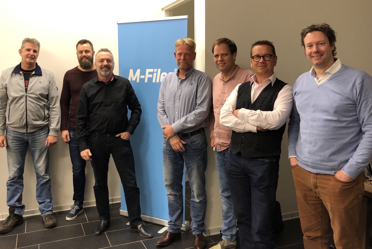 SoftAdvice tweet media