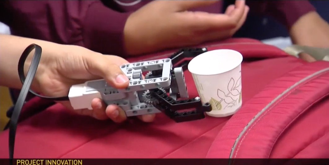 TechNetUpdate's tweet image. In Boston, a @ComcastNBCUCI #ProjectInnovation grant expands robotics classes for a group of students that otherwise may not have had the opportunity to take them. nbcboston.com/multimedia/Gra…