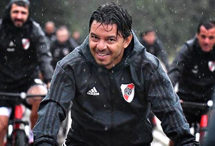 agasalho do river plate