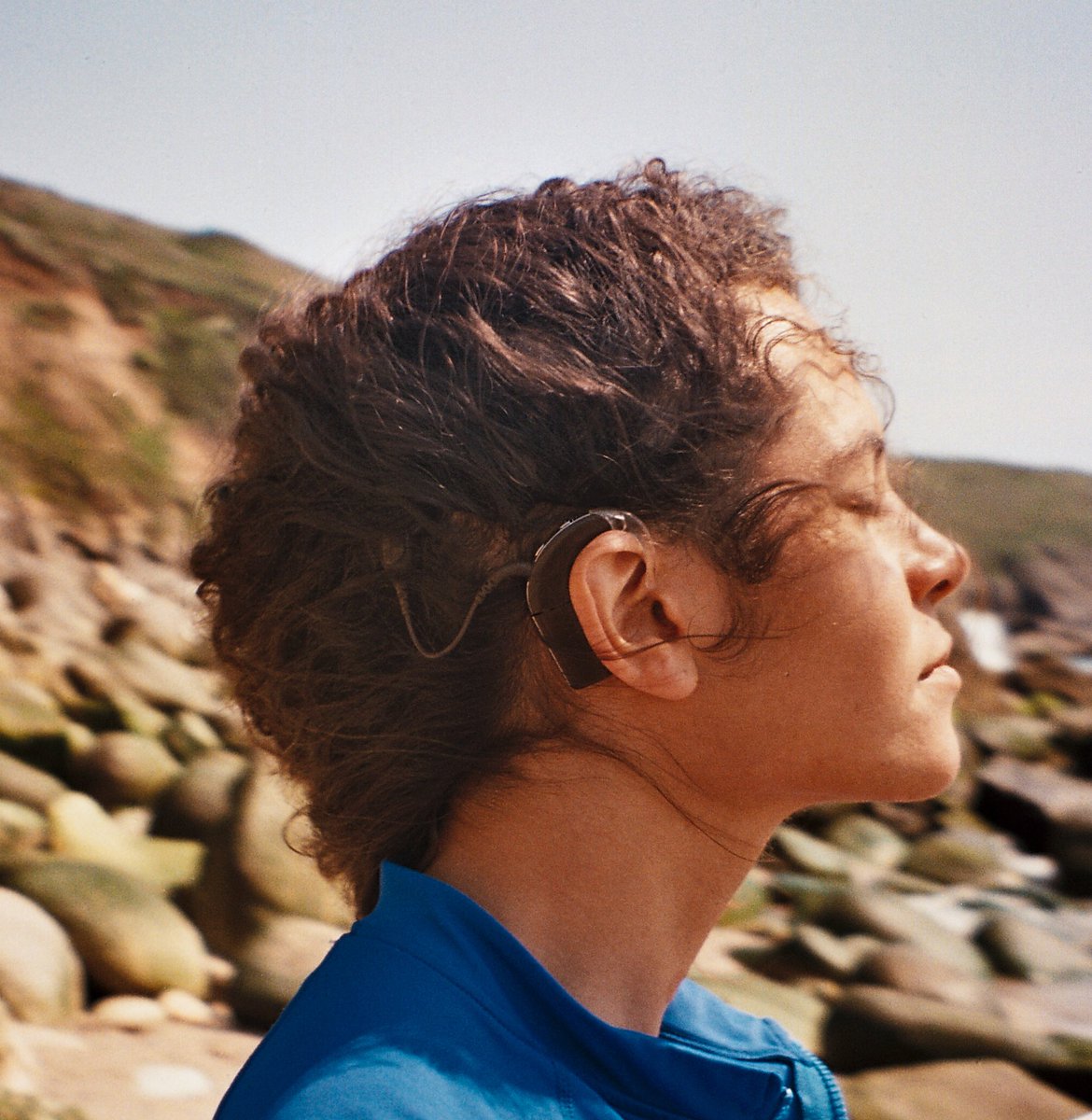 Looking for Cochlear Implant users based in the U.K for a photographic project. Message me &amp; spread the message! 👂🏽📸 #cochlearimplant #deaf