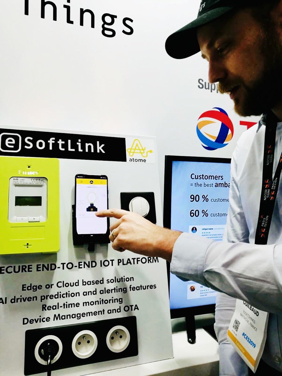 PPouyanne's tweet image. 🚀 Merci aux équipes @eSoftThings &amp;amp; @DirectEnergie au #CES2019 qui développent une technologie de gestion intelligente de la consommation d’électricité pour nos clients. Un vrai progrès pour la facture de nos clients! ⚡💸 #CESAppliedAI 
#EnergeticienDuXXIeSiecle