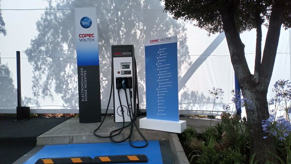 ABBenChile's tweet photo. #CopecVoltex  es la red de estaciones de carga para autos eléctricos más grande de  Sudamérica con 19 cargadores modelo Terra 54 CJG, de 50kW y un cargador  ultrarrápido de gran potencia con 175 kW. Voltex usa tecnología #ABB desde 2014 en Chile #eMobility #electromovilidad https://t.co/vtJGNhZP2z