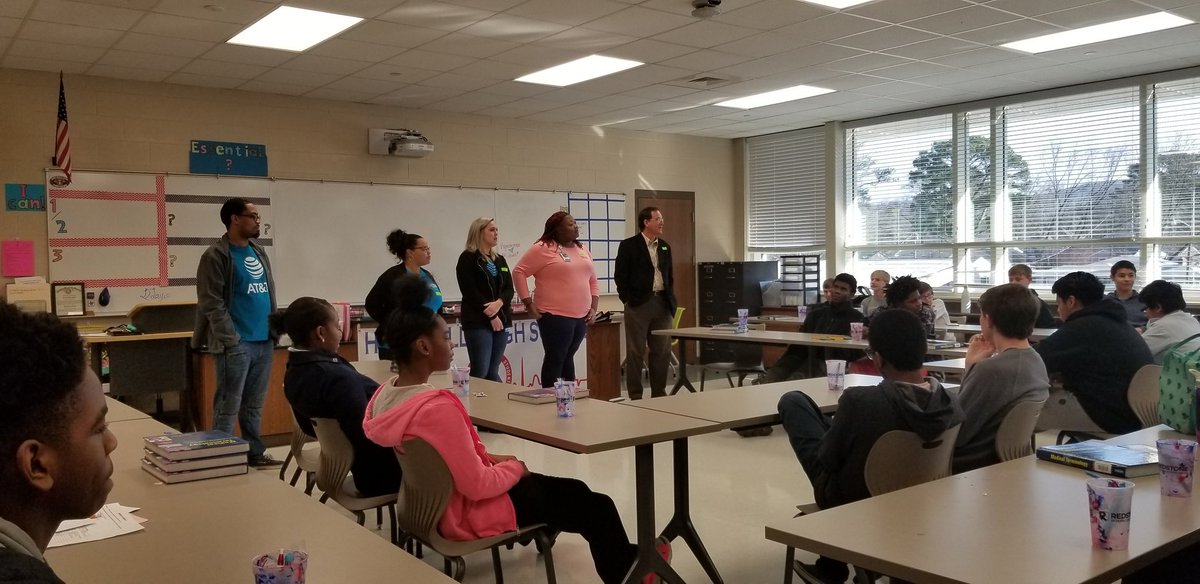 ATTHSVRockets's tweet photo. This group of kids was awesome! Managers from the Huntsville CCC, along with Dave Hargrove (External &amp; Legislative Affairs), at Huntsville High School's Career Day. #ATTCLG #LifeAtATT @DBHargrove @AttRedman @JohnniMohprasit @DreJonesATT @KantraTubbs @congo_melissa @dezparkofAtt https://t.co/Nkse46gYgl