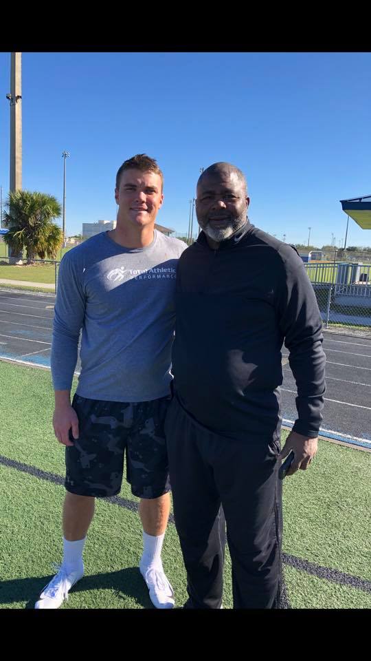 J_Cominsky's tweet image. It was coaches week down here in Naples, FL &amp;amp; I have been privileged to work one-on-one w/ a 3x pro bowler &amp;amp; super bowl champ, Bryan Cox. I have learned a lot about D-Line &amp;amp; heard some encouraging words from BC. Thank you for elevating my game to the next level!