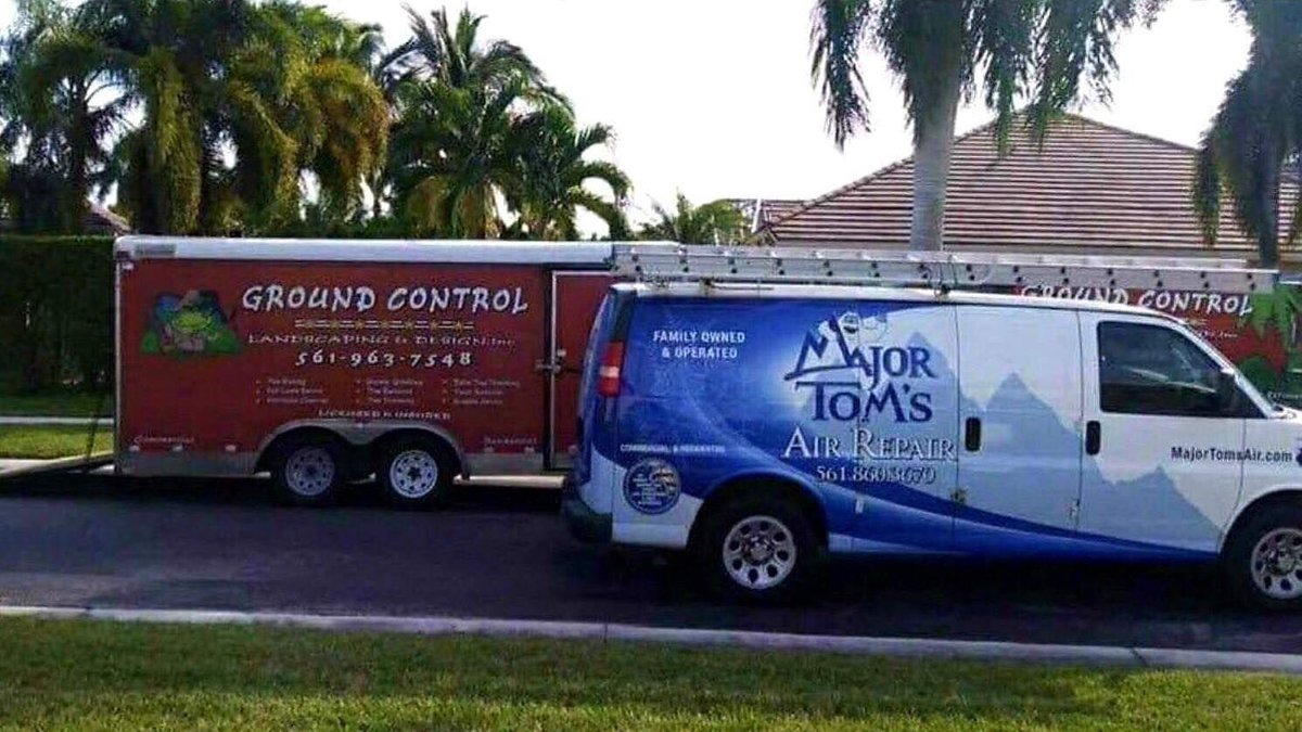 🎙️Ready for some Jeopardy!? Since his passing one year ago, fans streamed this legend’s song “Heroes” nearly 9 million times. Photo clue below...thanks @theconsummateshipper for finding this cool pic! #Beacononthemove