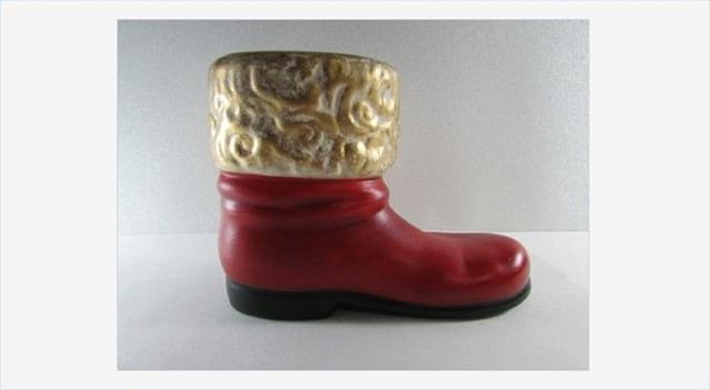 #Vintage Santa Boot Planter #gotvintage #decor #holidaydecor #bootplanter #Ceramicplanter