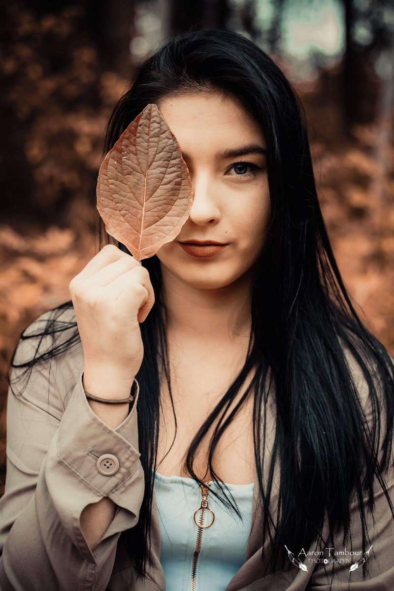 Model: Kiesha 
#canon #portraits #portrait #modelagency #modeling 
Location: Hay River, NT Canada 
#aarontambourphotography
instagram.com/aarontambourpo…
facebook.com/aarontambourph…