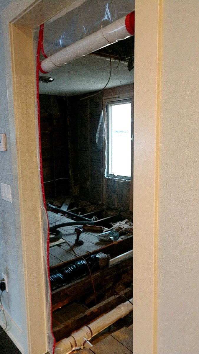 s_rving's tweet image. Here is an update on the reno in the house! Living room and front doorway is done! Master bed, bath and closet is still a work in progress. More pictures to come! #renovation #DIY #workinprogress