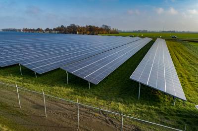 Gemeenteraad Ermelo zegt 'ja, maar’ tegen eerste zonneveld: Albert van Diest mag zijn zonneveld achter groepsaccommodatie Aalbertshoeve in Telgt gaan aanleggen. De gemeenteraad vindt het unaniem een goed plan, maar er is wel koudwatervrees. Wildgroei zou… dlvr.it/QwPZVT