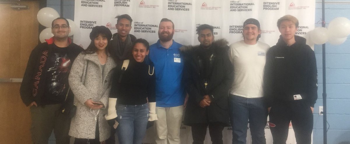 Great work by <a href="/SEMOGreeks/">SEMO Greek Life</a> men of <a href="/TKE_Semo/">Tau Kappa Epsilon</a> <a href="/PhiDeltSEMO/">Phi Delt SEMO</a> &amp; @SemoThetaxi helping welcome our new #SEMO international students to the campus!