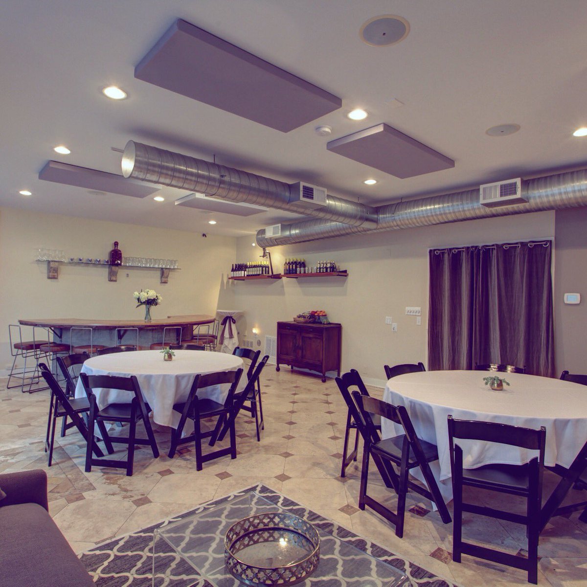 We can help you personalize our space for whatever you need for your next #Corporateevent! Whether it’s a day-time lunch event or an evening cocktail party, let’s dream together. DM us for more info.