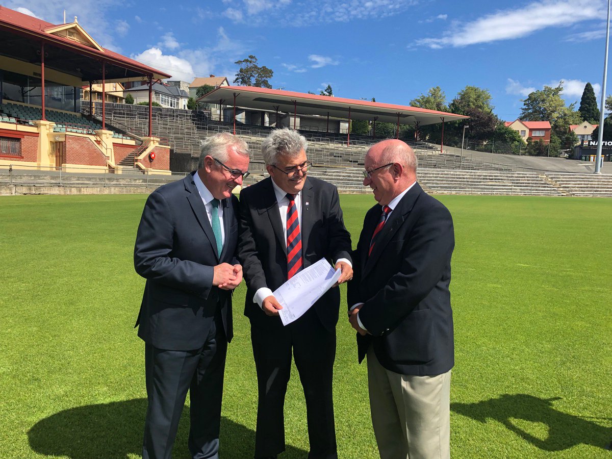 andrewwilkie.org/830000-boost-n… $830,000 boost for North Hobart Oval #auspol #politas